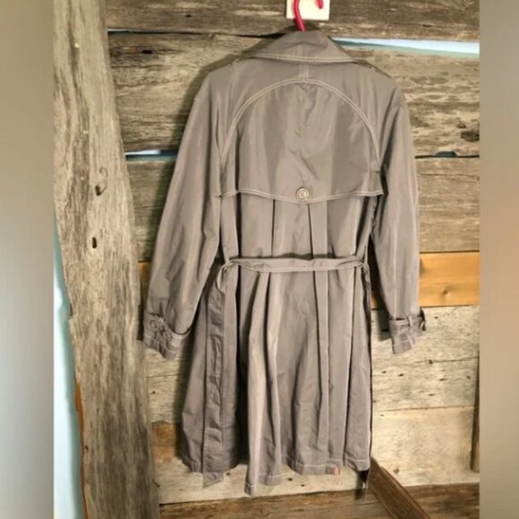 VINTAGE Jean Paul Berlin Women's Grey Trench Coat w/ Pink Stitching sz 10/med - Picture 2 of 3